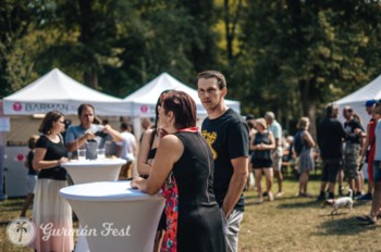  Hosté před hlavním pódiem Gurmán Festu 