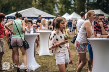  Diváci před hlavním pódiem Gurmán Fest 2018 